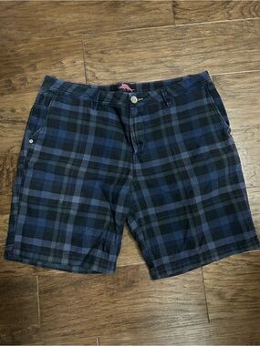 Tommy Bahama Navy and Black Plaid Flat Front Shorts